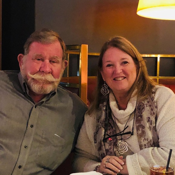 Meet your Posher, Lyn - Picture 1 of 1